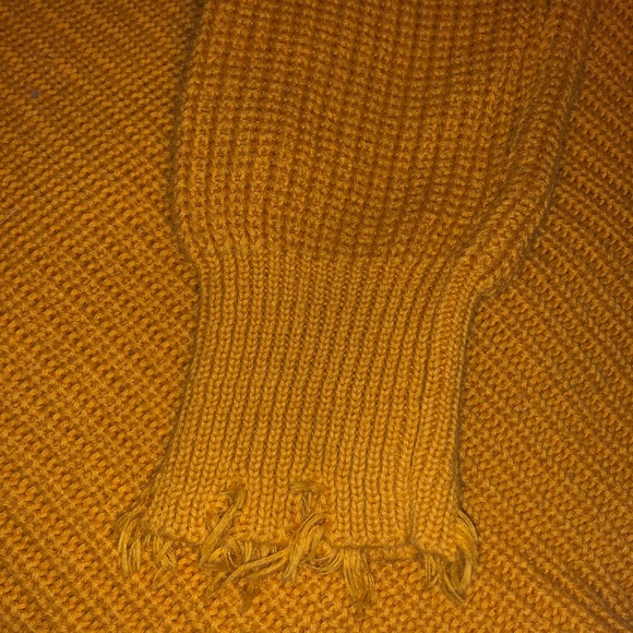 Fate Distressed Relaxed Fit Sweater - Picture 5 of 8